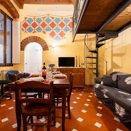 Keys Of Italy - Serragli 55 - Stile Rustico Rinascimentale In Oltrarno 피렌체 외부 사진
